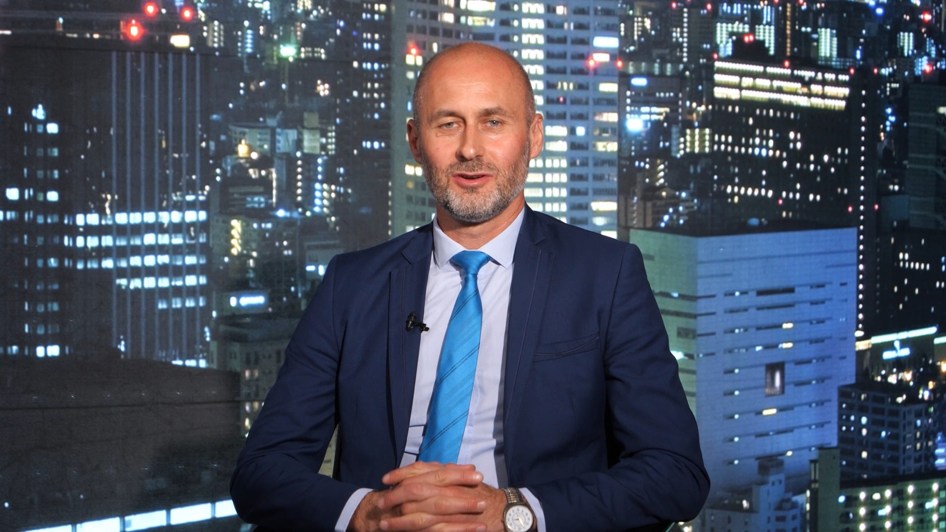 🎬 În fiecare joi, de la ora 20:00, la ProiectM, te invităm la o nouă emisiune: „Se poate altfel”, cu Adrian Andrei.

Trăim vremuri complicate, cu întrebări, provocări actuale și tot mai multă nevoie de sens. În această emisiune, vom privi lumea de azi printr-o perspectivă spirituală, biblică și profund relevantă pentru viața de zi cu zi.